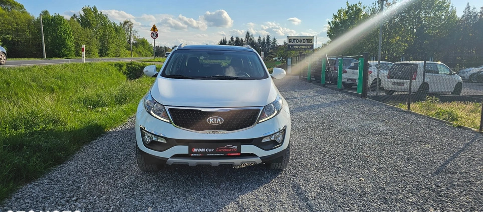 Kia Sportage cena 59900 przebieg: 157000, rok produkcji 2015 z Dębica małe 742